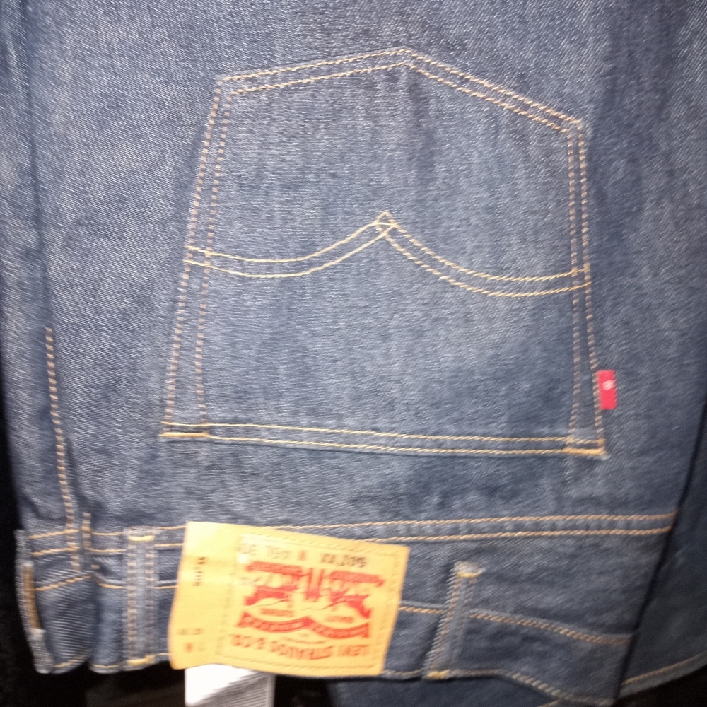 Levi 501s size 46x30